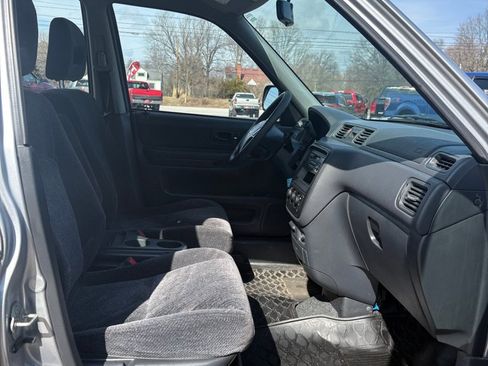Used 2001 Honda CR-V LX image 11