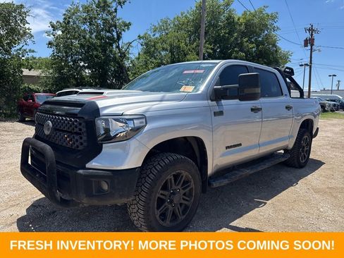 Used 2018 Toyota Tundra SR5 w/ SR5 Upgrade Package RWD image 5