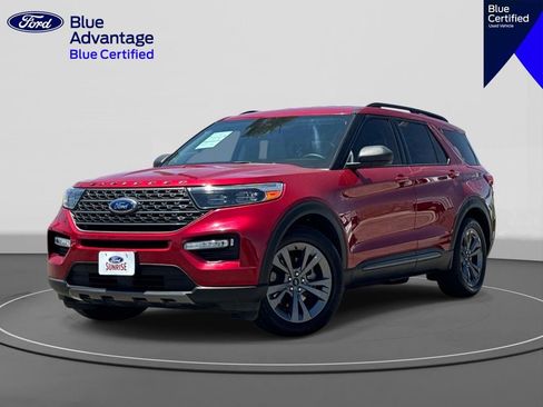 Used 2021 Ford Explorer XLT w/ Equipment Group 202A RWD image 1