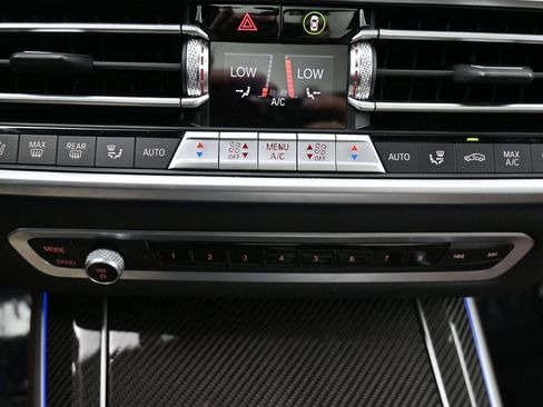 Used 2022 BMW X5 M50i AWD/4WD image 18