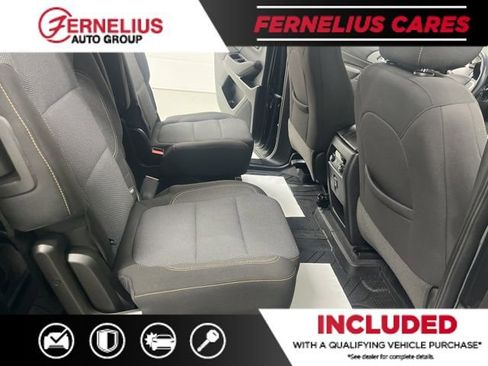 Used 2021 Chevrolet Traverse LT image 29