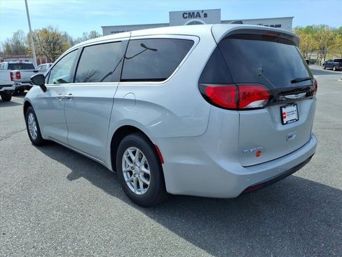 New 2026 Chrysler Voyager LX FWD image 7