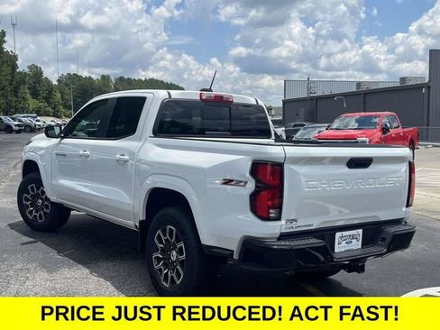 Used 2023 Chevrolet Colorado Z71 w/ Z71 Convenience Package 2 AWD/4WD image 6