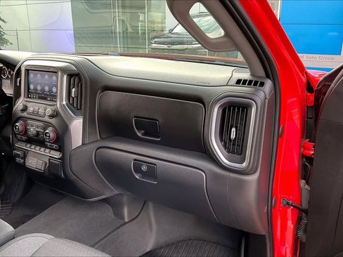 Used 2021 Chevrolet Silverado 1500 LT w/ Z71 Off-Road Package image 18