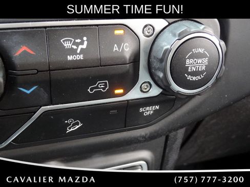 Used 2018 Jeep Wrangler Sport AWD/4WD image 30