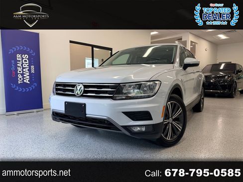 Used 2018 Volkswagen Tiguan SEL w/ 3rd Row Seat Package AWD/4WD image 1