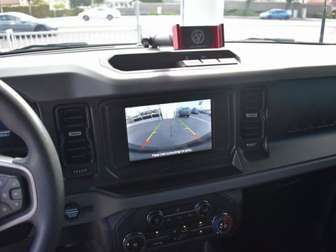 Used 2022 Ford Bronco 4-Door image 18