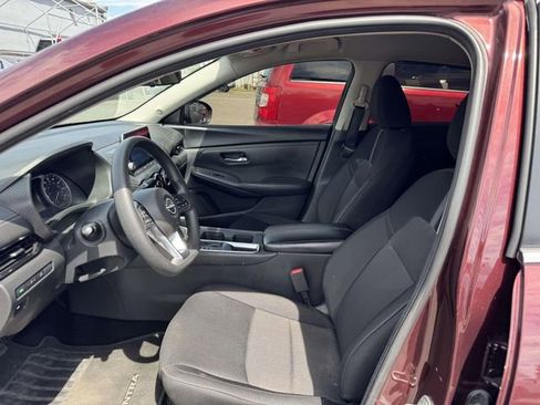 Used 2024 Nissan Sentra SV FWD image 21