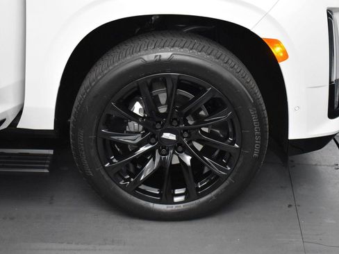 Used 2023 Cadillac Escalade Sport Platinum w/ LPO, ONYX Package AWD/4WD image 41