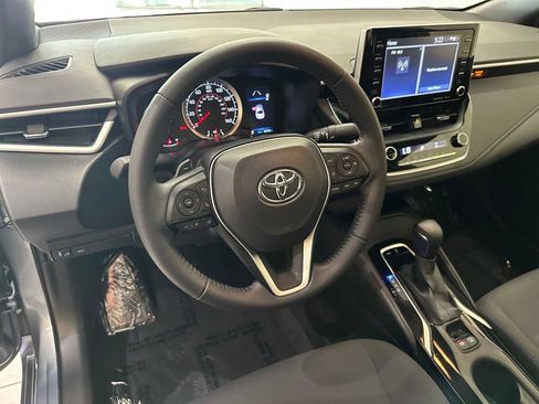 Certified 2021 Toyota Corolla SE w/ SE Premium Package FWD image 2