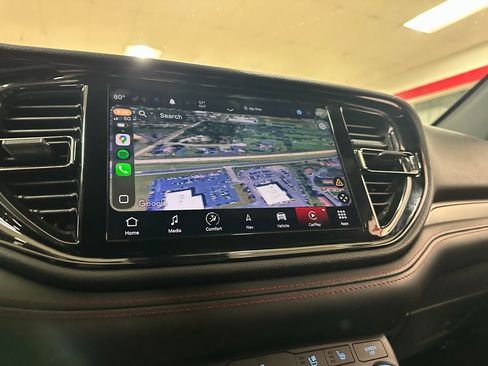 Certified 2024 Dodge Durango GT image 27