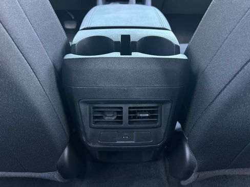 Used 2025 GMC Canyon Elevation RWD image 21
