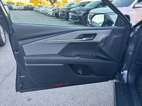 Used 2025 Toyota Camry LE image 10