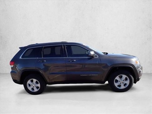 Used 2016 Jeep Grand Cherokee Laredo w/ Quick Order Package 23E AWD/4WD image 5