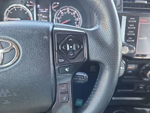 Used 2020 Toyota 4Runner TRD Off-Road Premium AWD/4WD image 24