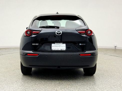 Used 2023 MAZDA MX-30 Electric w/ Premium Plus Pkg FWD image 6