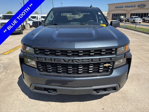 Used 2021 Chevrolet Silverado 1500 Custom image 2