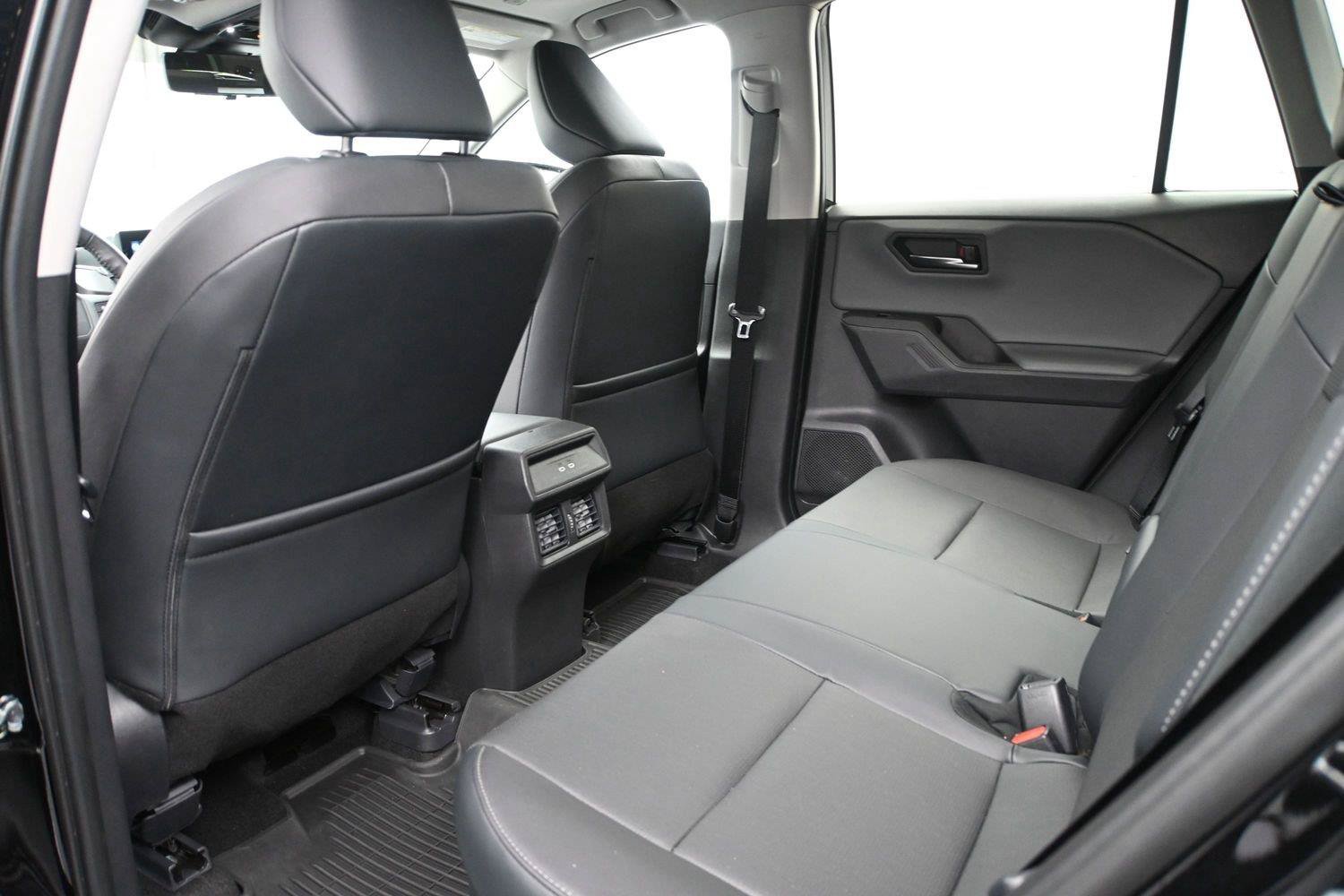 Used 2026 Toyota RAV4 XLE Premium w/ Panoramic Sun Roof Package AWD/4WD image 9