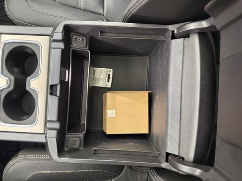 Used 2019 GMC Sierra 3500 Denali AWD/4WD image 28
