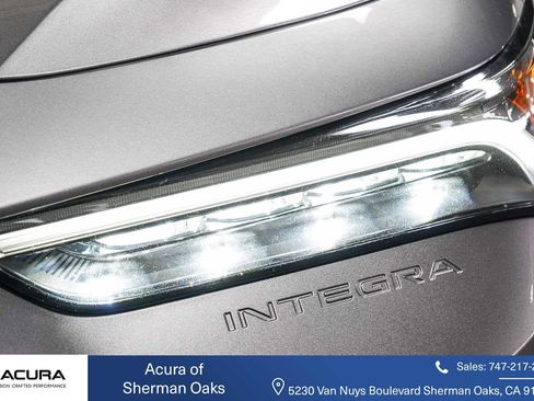 Used 2025 Acura Integra image 8