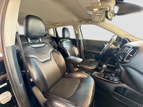 Used 2018 Jeep Compass Limited AWD/4WD image 30