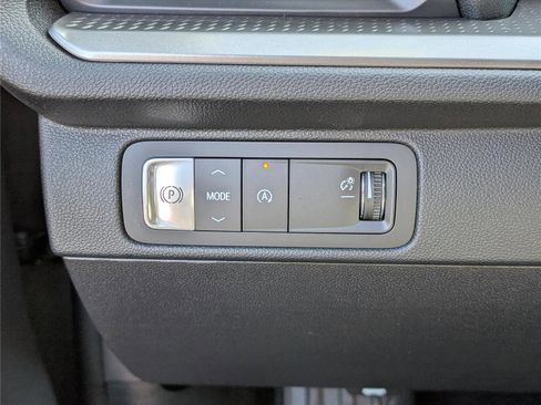 New 2026 Chevrolet Traverse LT image 18