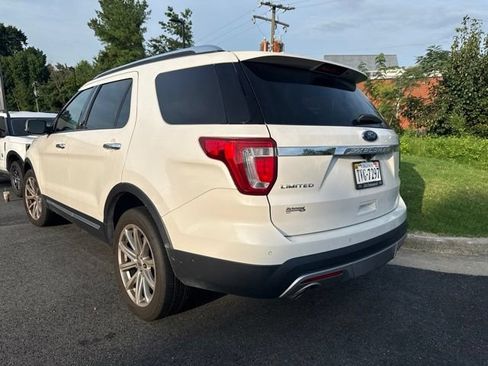 Used 2016 Ford Explorer Limited w/ Equipment Group 301A AWD/4WD image 3