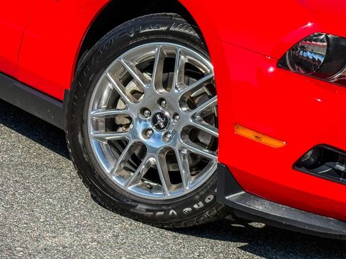 Used 2012 Ford Mustang Premium RWD image 31
