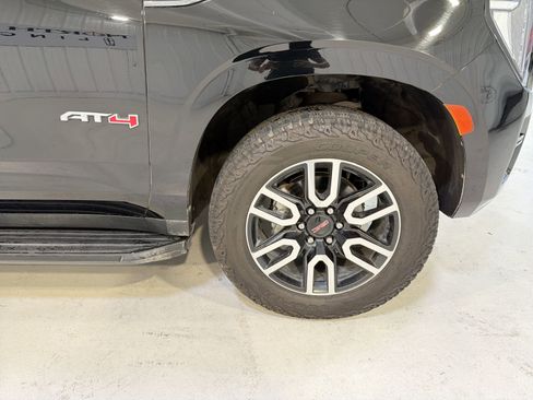 Used 2021 GMC Yukon AT4 w/ Rear Media and Nav Package image 31