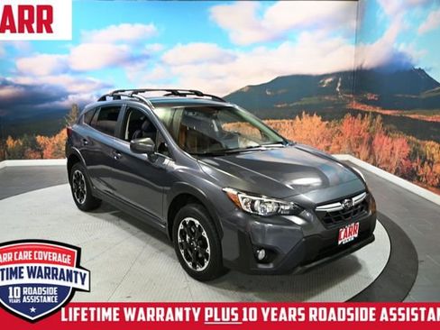 Used 2023 Subaru Crosstrek 2.0i Premium image 2