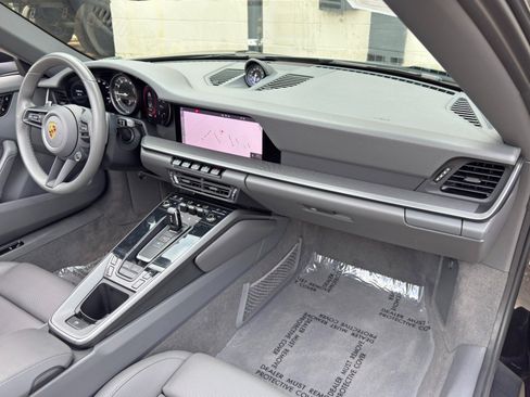 Used 2021 Porsche 911 Carrera S RWD image 12
