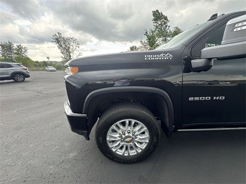 Certified 2023 Chevrolet Silverado 2500 High Country w/ Z71 Off-Road Package image 35