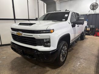 Used 2024 Chevrolet Silverado 2500 Custom w/ Custom Value Package AWD/4WD video 1