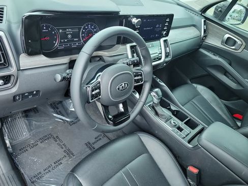 Used 2021 Kia Sorento EX FWD image 22