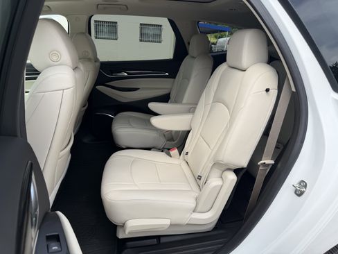 Used 2023 Buick Enclave Essence w/ Experience Buick Package FWD image 10