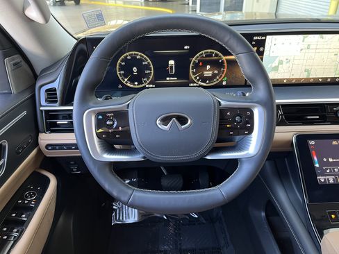 Certified 2025 INFINITI QX80 Sensory AWD/4WD image 17