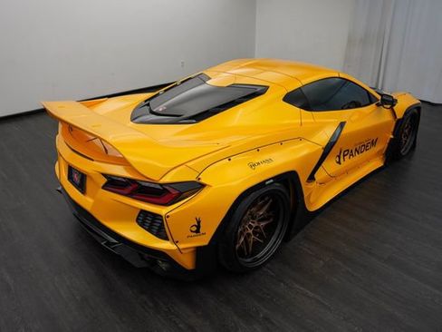 Used 2021 Chevrolet Corvette Stingray Coupe w/ 1LT RWD image 10