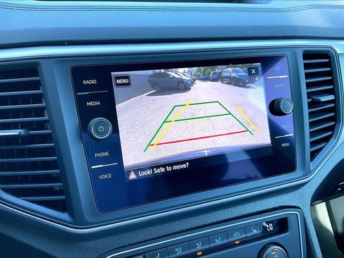 Certified 2021 Volkswagen Atlas SE w/ Towing Package AWD/4WD image 21