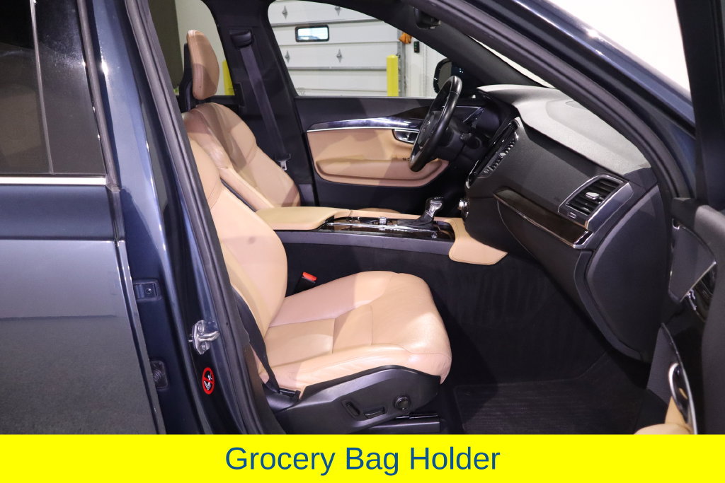 Used 2018 Volvo XC90 T5 Momentum w/ Convenience Package FWD image 35