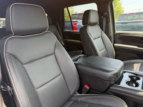 Certified 2025 Chevrolet Tahoe Premier AWD/4WD image 15