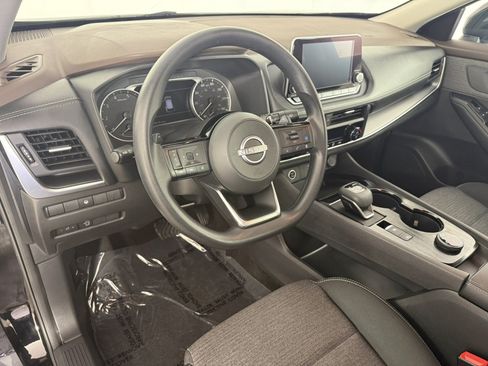 Used 2023 Nissan Rogue SV AWD/4WD image 15