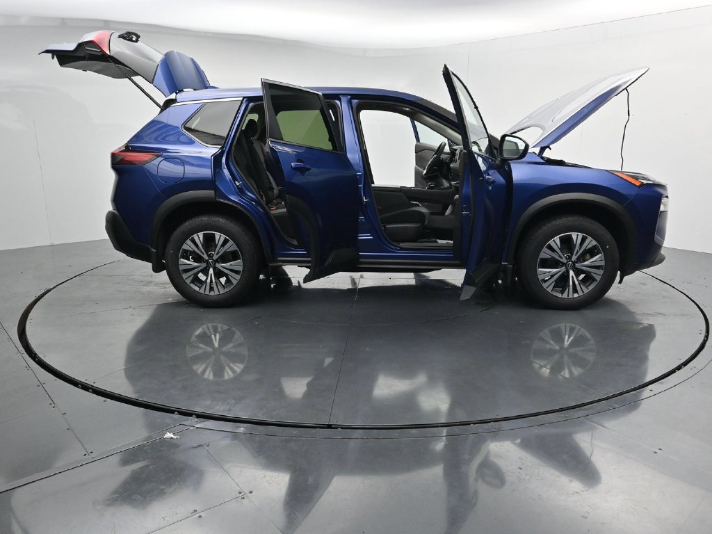 Used 2023 Nissan Rogue SV AWD/4WD image 38