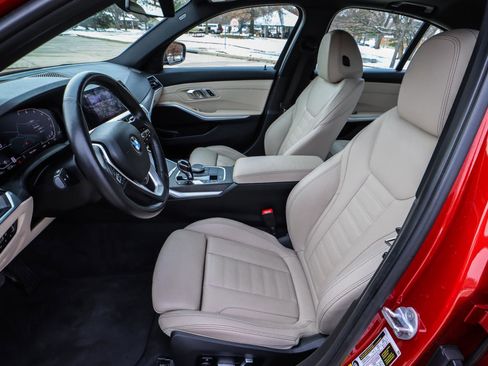 Used 2019 BMW 330i xDrive Sedan w/ Premium Package image 38