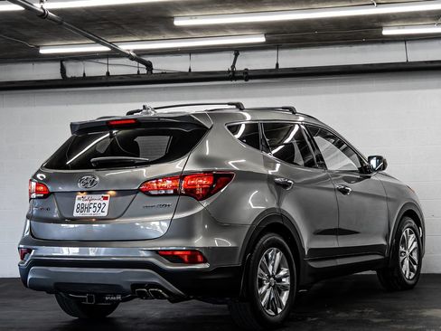 Used 2018 Hyundai Santa Fe Sport 2.0T FWD image 5