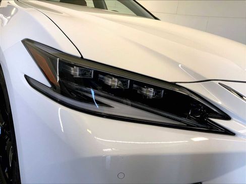 Used 2024 Lexus ES 350 F Sport w/ Technology Package FWD image 12
