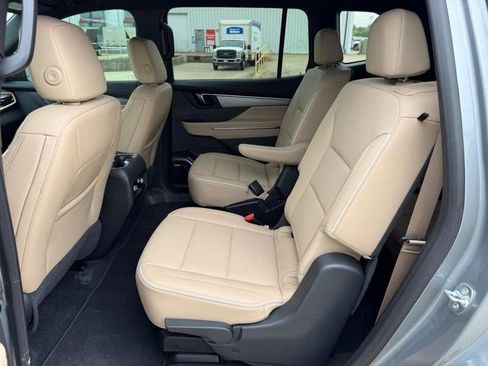 Used 2025 Buick Enclave Preferred w/ Trailering Package, 5000 lbs. image 9