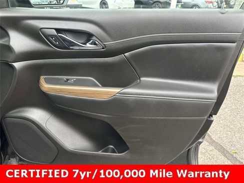 Used 2021 GMC Acadia SLE w/ Driver Convenience Package image 8