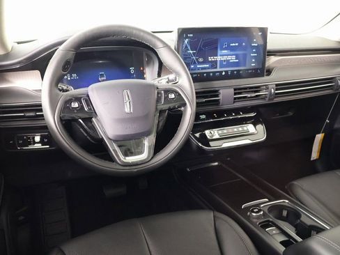 New 2026 Lincoln Corsair Reserve image 2