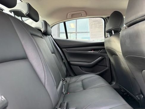 Used 2025 MAZDA MAZDA3 s FWD image 13