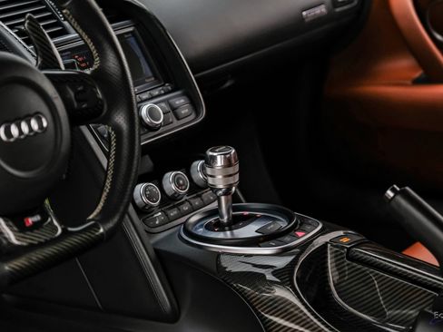 Used 2010 Audi R8 V10 image 63